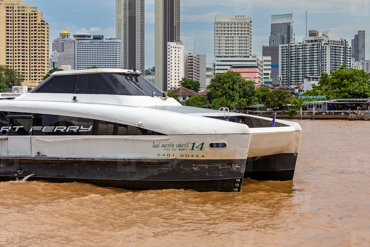 BANGKOK THAILAND AUGUST 19 2025 Electric passenger boats t