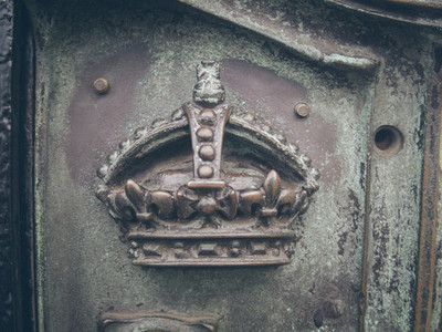 Crown on a gate