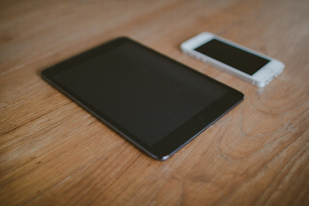 iPhone  iPad
