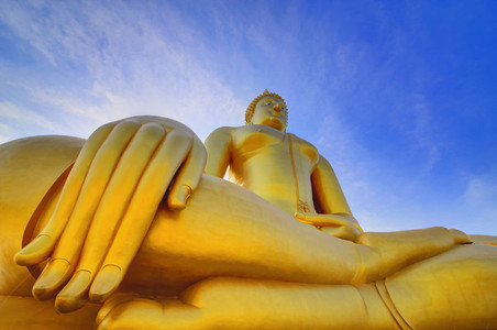 Giant Golden Buddha 1