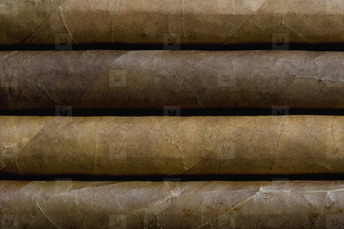 Cigarres and Pearls  14
