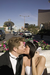 Vegas Wedding Chapel of Love 10