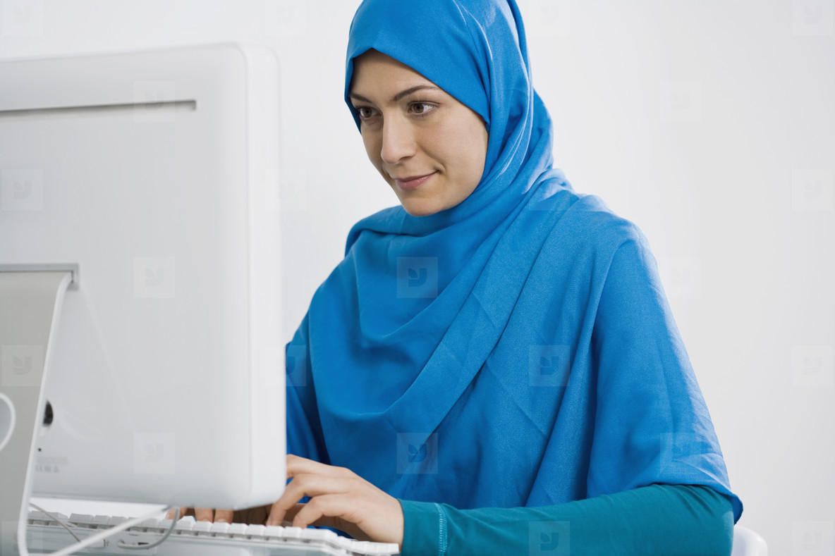 Muslim Women  01