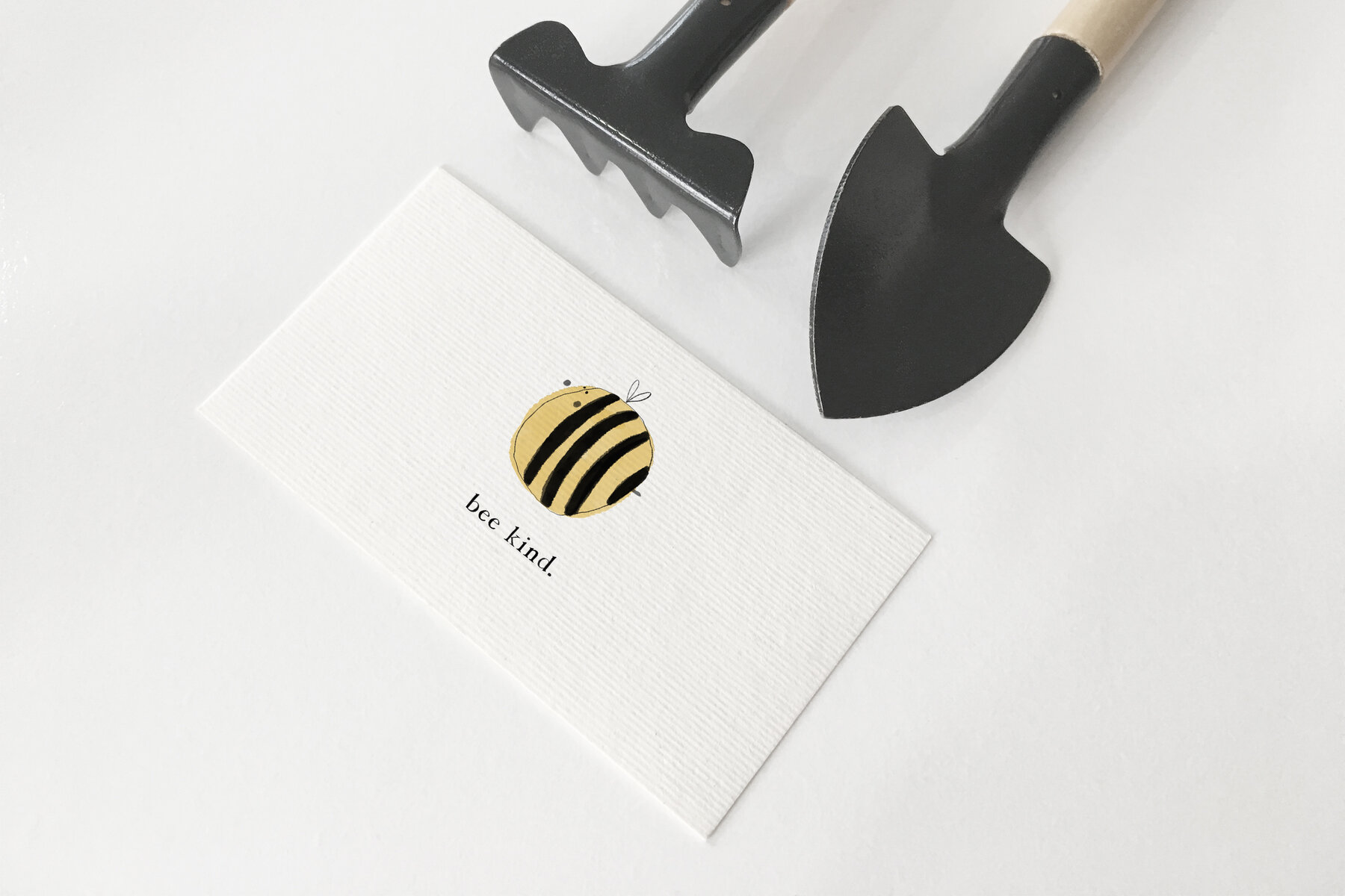 Little Bee   SVG Font 6