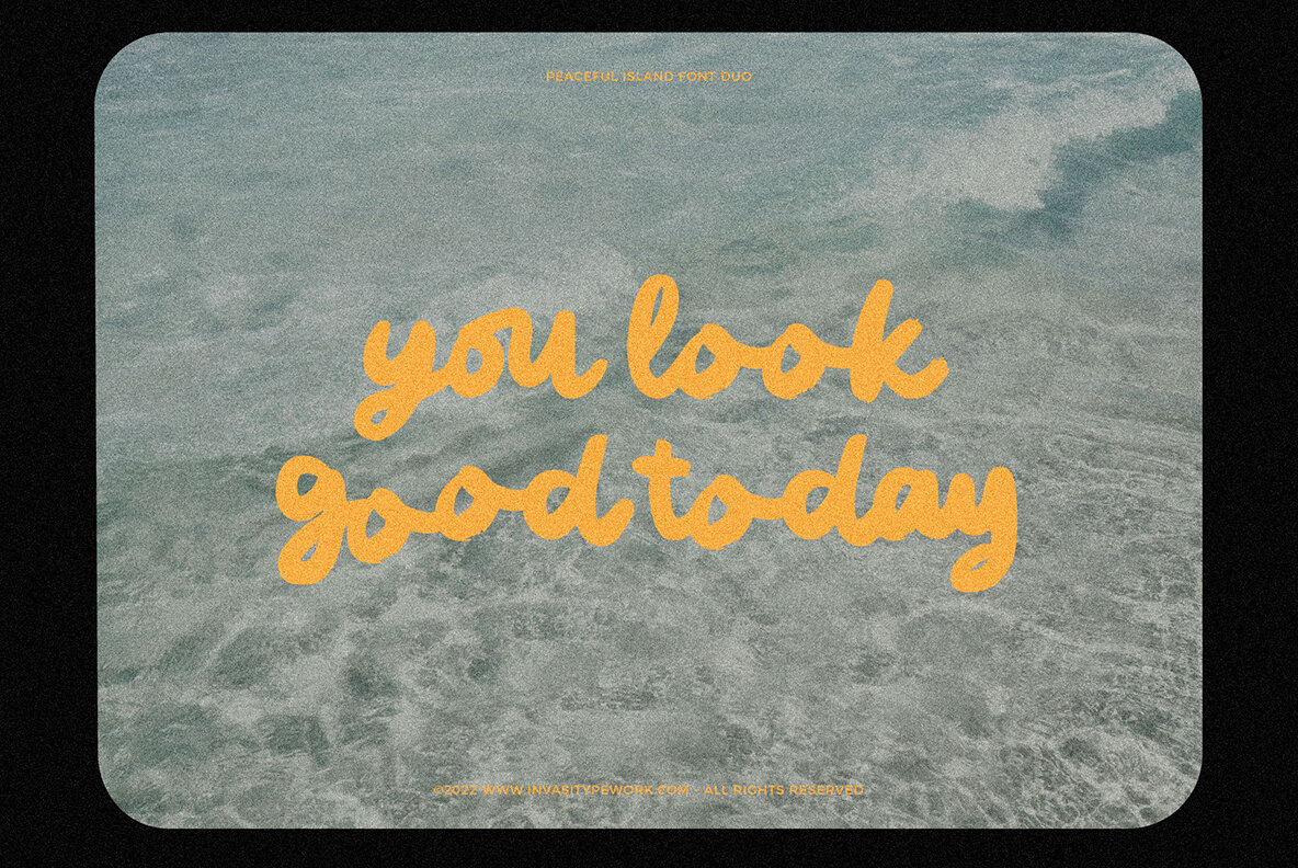 Peaceful Island Font Duo 9