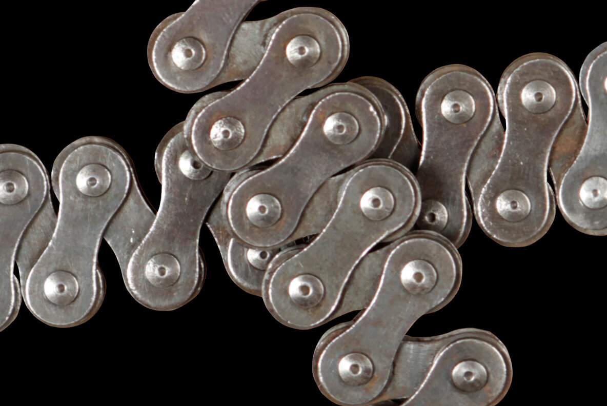 Chain Zigzag SVG Font 4