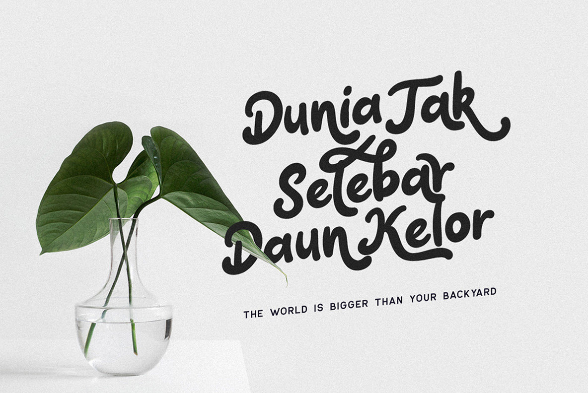 Claytonia Bold Script Claytonia Bold Script